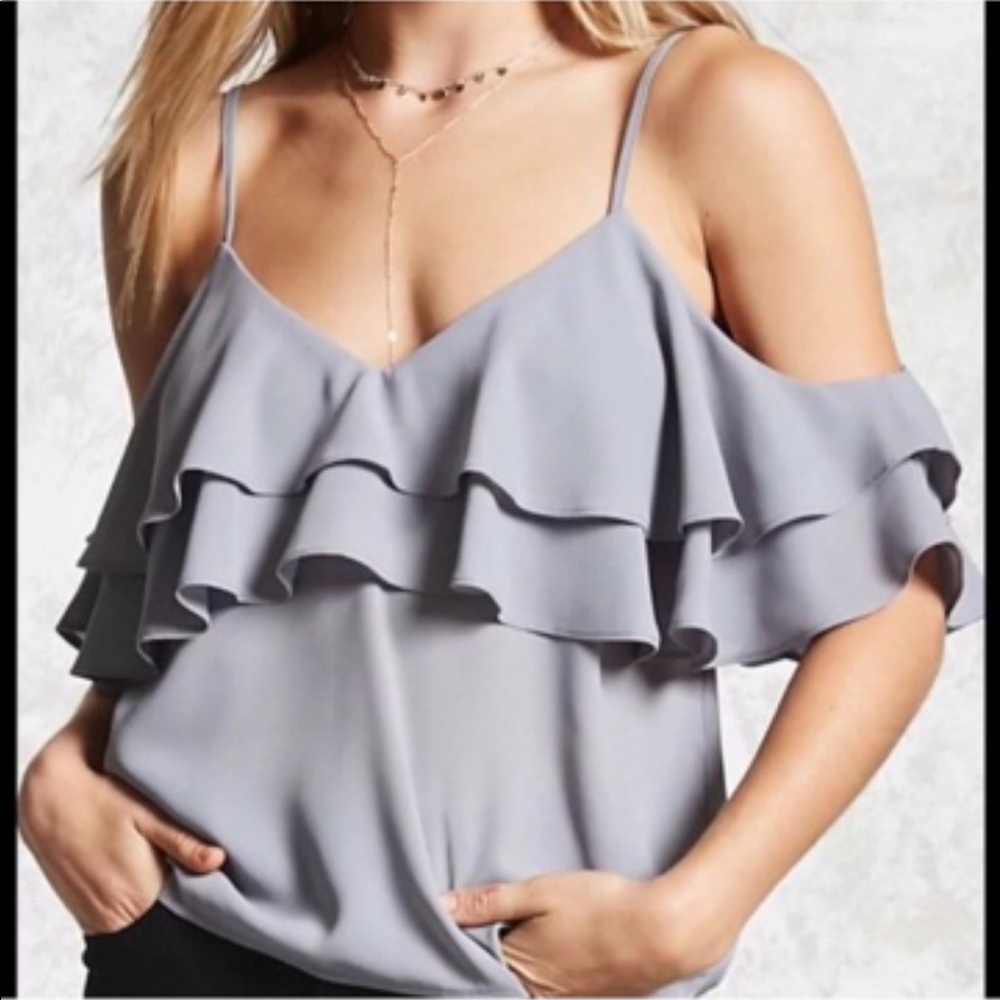 🛍 4/$25! Forever 21 Off the Shoulder Ruffle Top